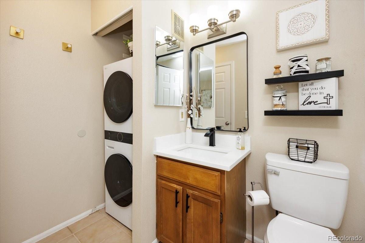 819 Summer Drive Highlands Ranch CO 80126