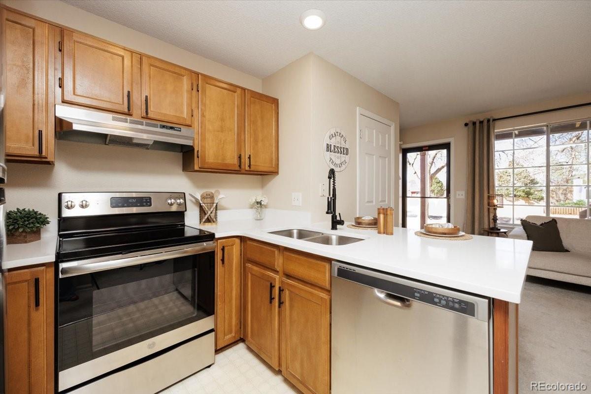 819 Summer Drive Highlands Ranch CO 80126