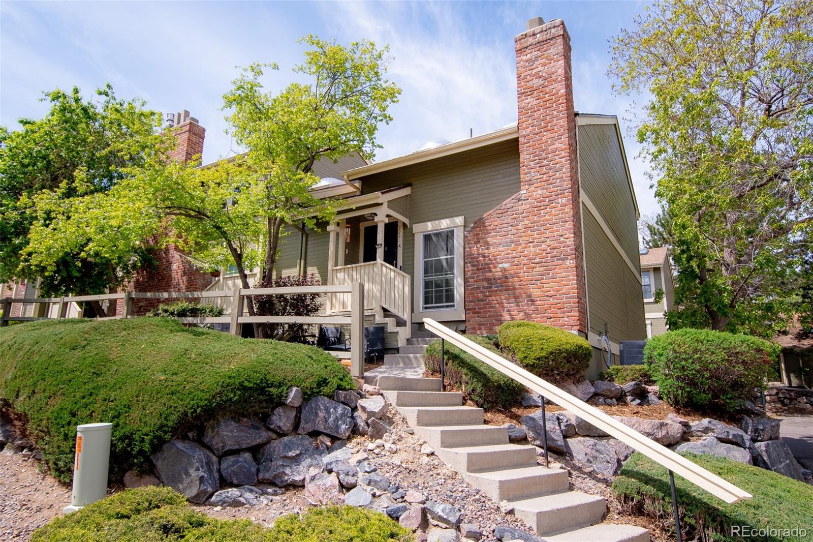 2061 S Helena Street Aurora CO 80013