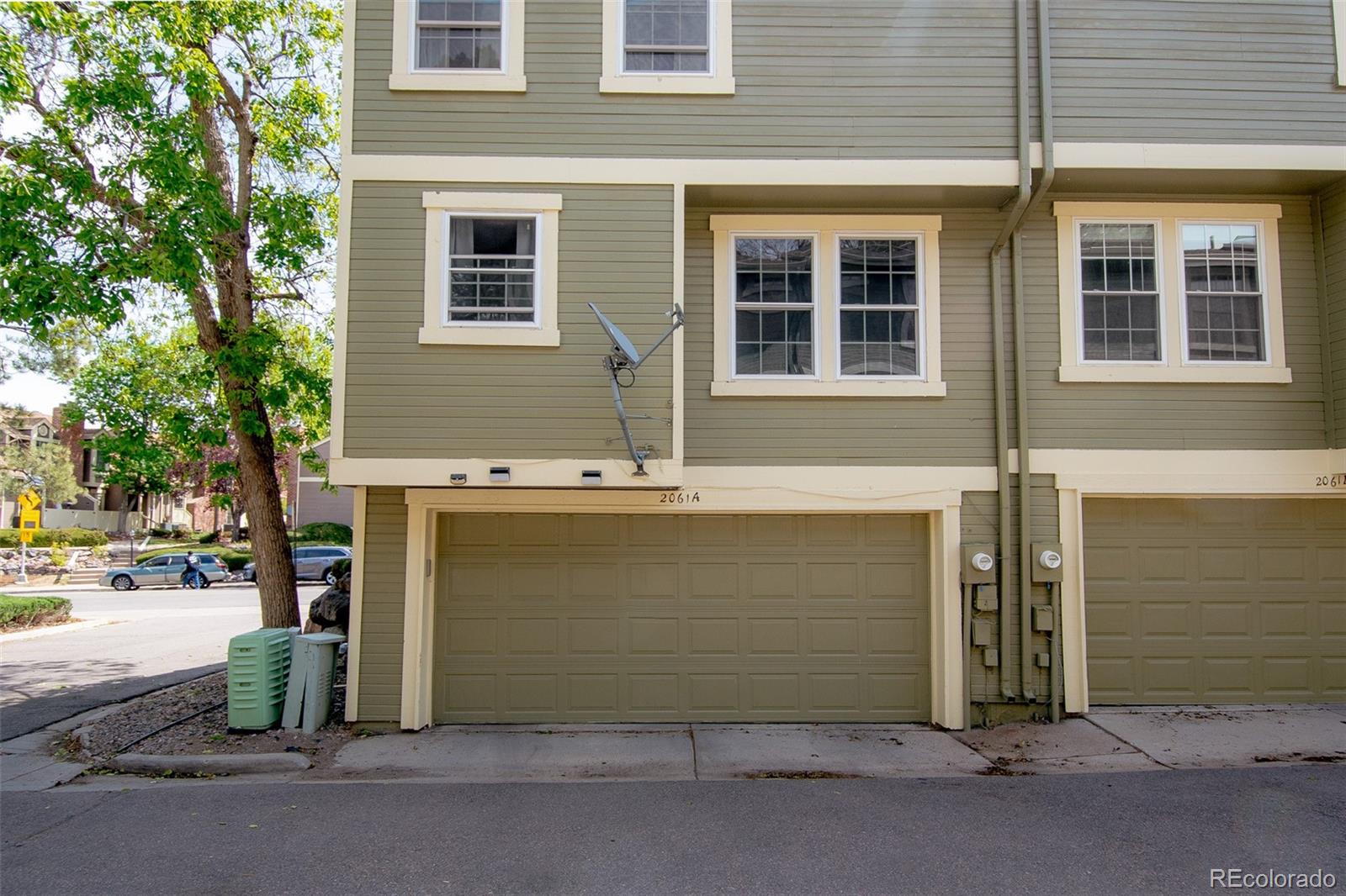 2061 S Helena Street Aurora CO 80013