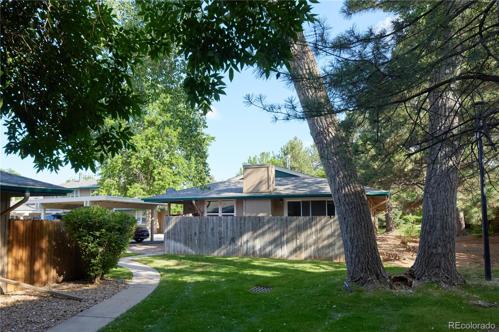 8713 E Roundtree Avenue Greenwood Village CO 80111