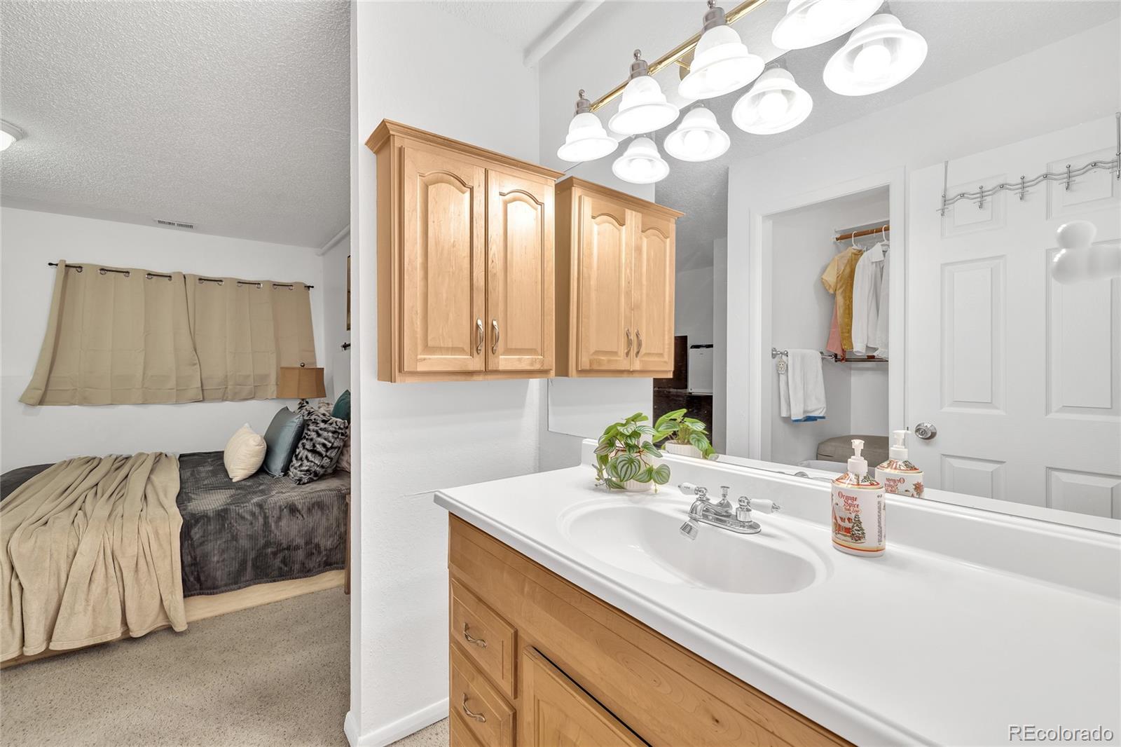 6585 W Mississippi Place Lakewood CO 80232