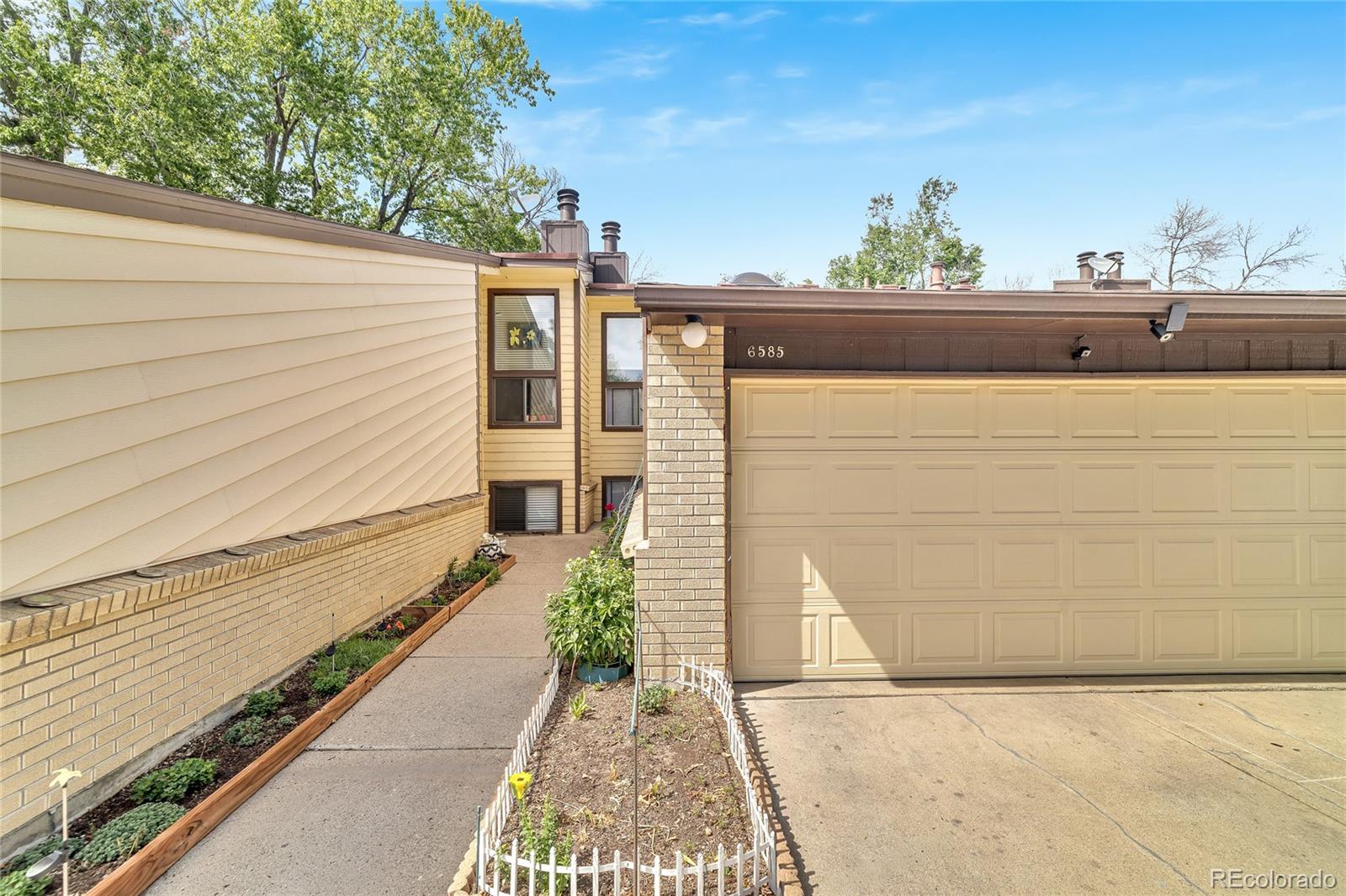 6585 W Mississippi Place Lakewood CO 80232