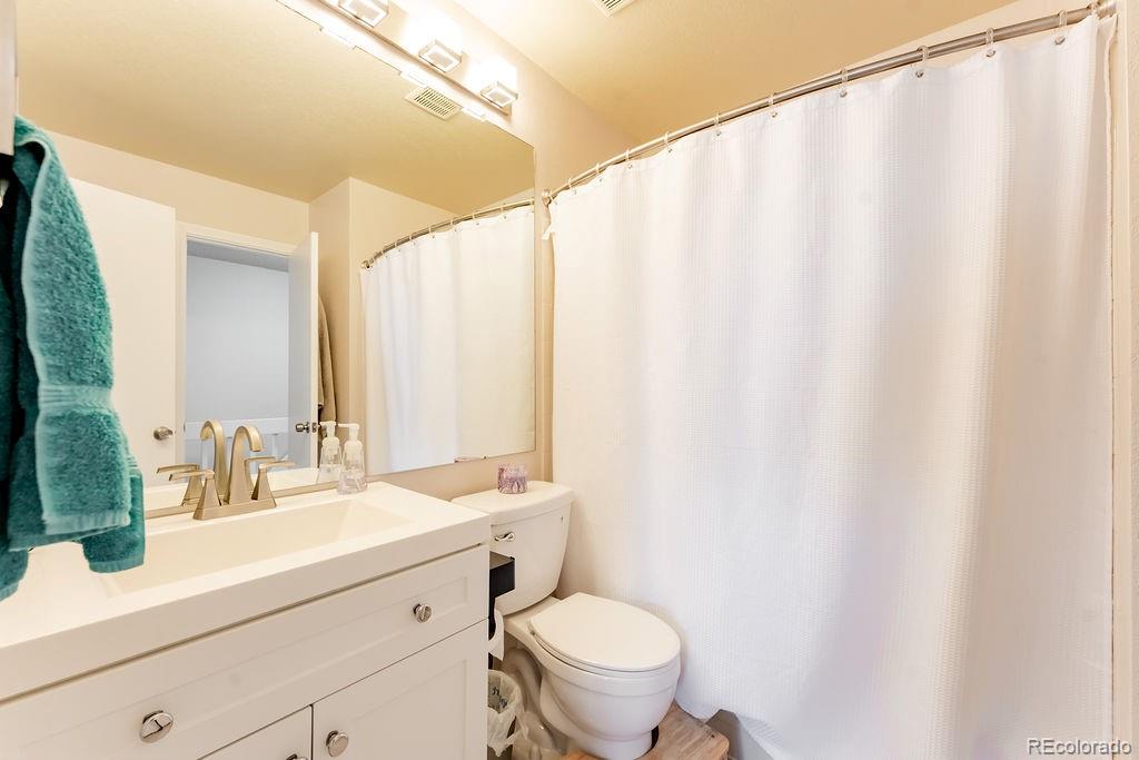 8030 S Columbine Court Centennial CO 80122