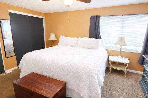 5672 S Lowell Boulevard Littleton CO 80123
