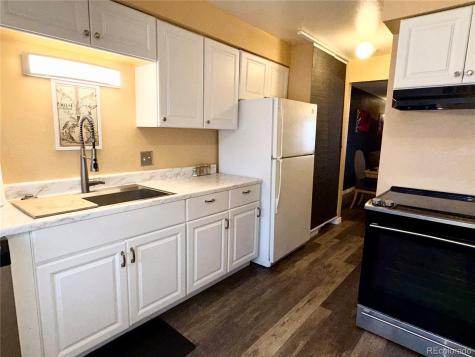 5672 S Lowell Boulevard Littleton CO 80123