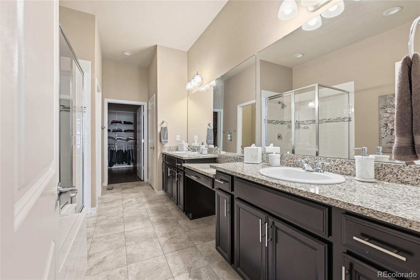 6769 S Old Hammer Court Aurora CO 80016