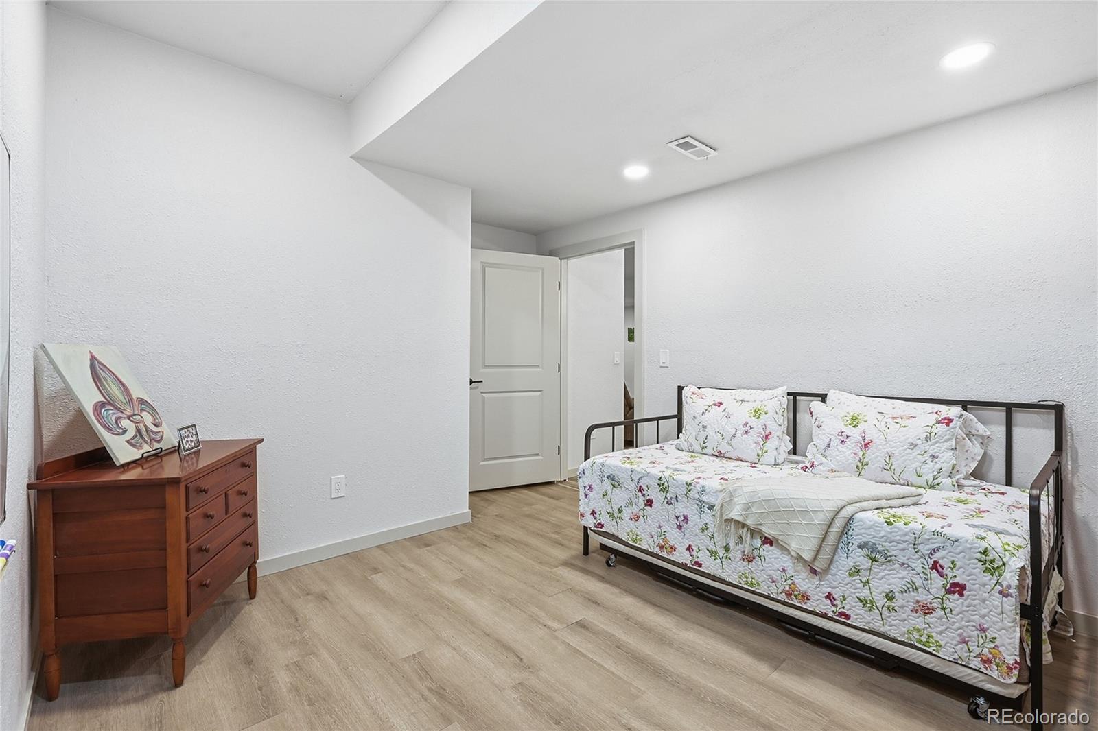 6769 S Old Hammer Court Aurora CO 80016