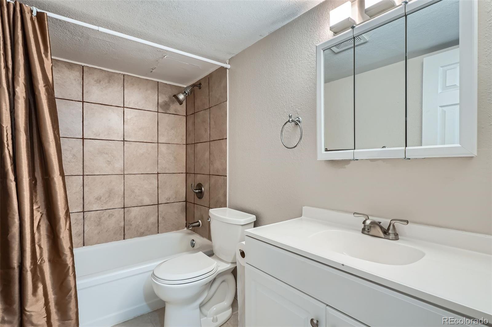 4643 S Lowell Boulevard Denver CO 80236