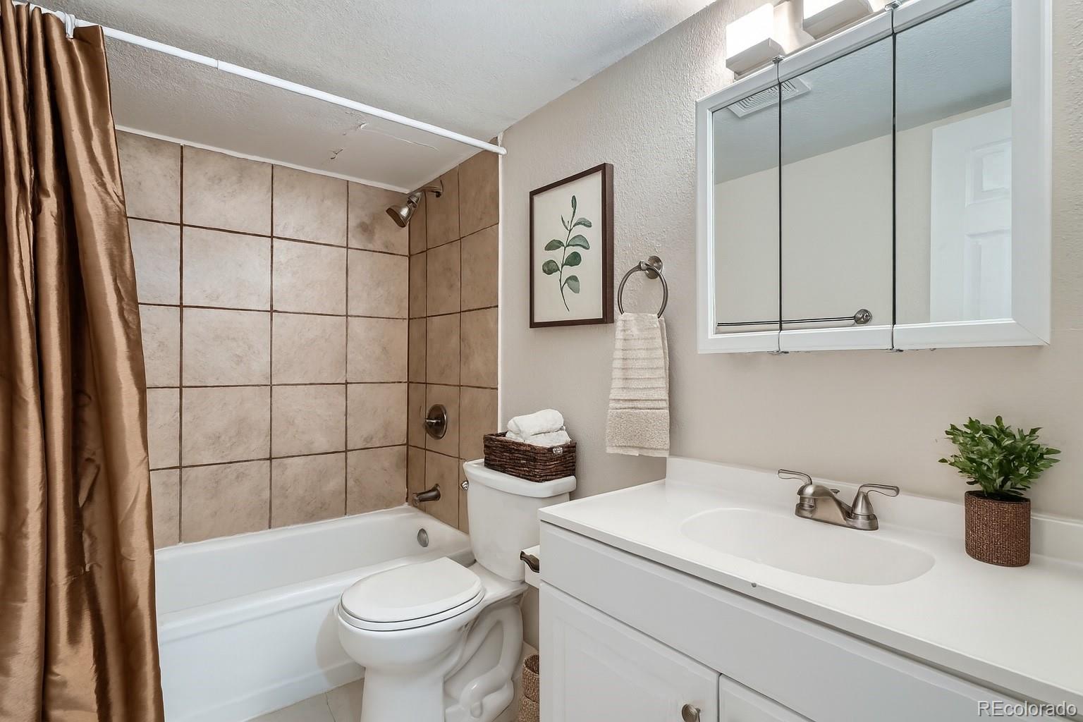 4643 S Lowell Boulevard Denver CO 80236