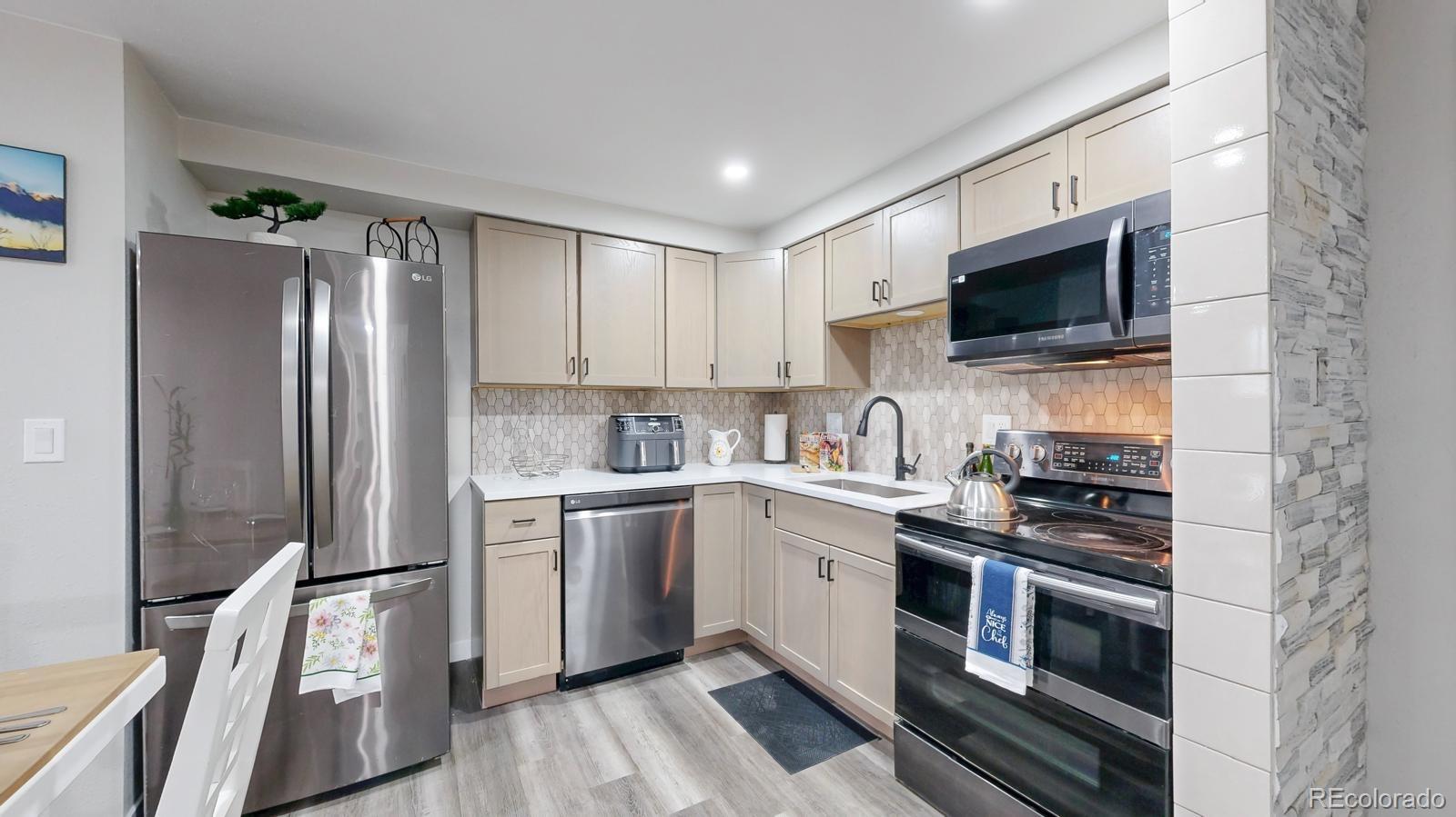 8826 E Florida Denver CO 80247
