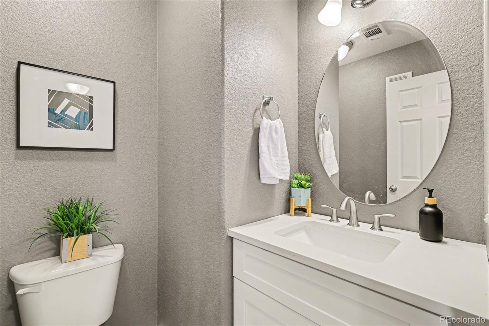 1509 S Florence Court Aurora CO 80247