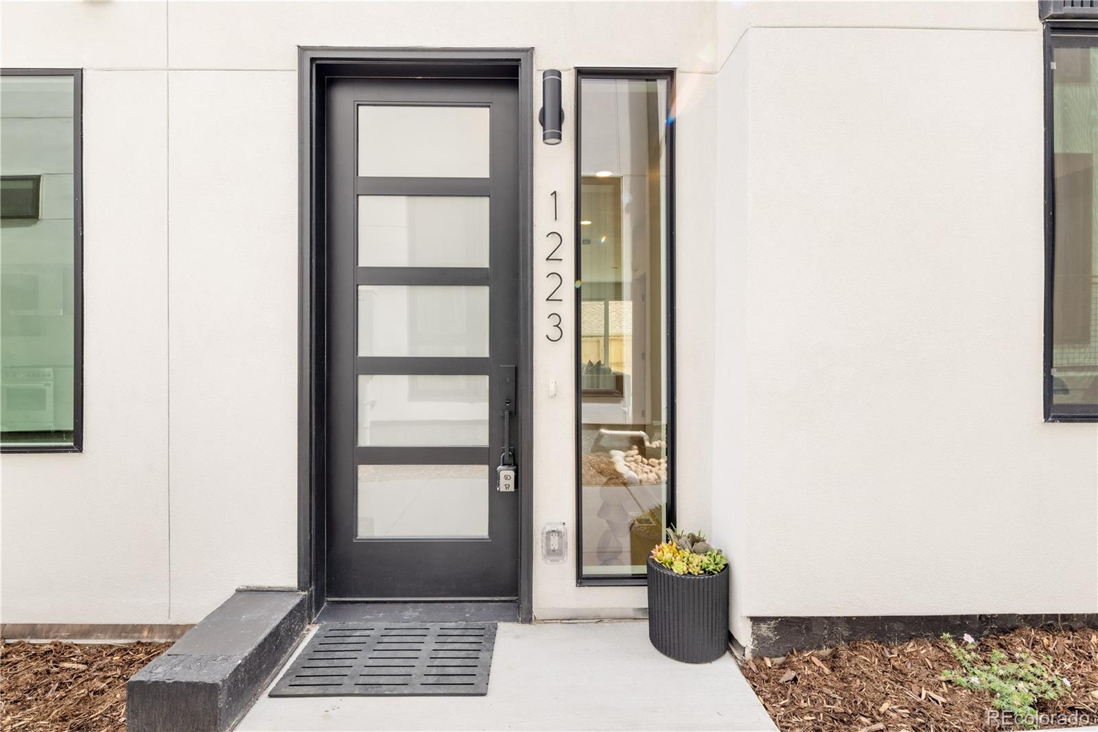 1223 Newton Street Denver CO 80204