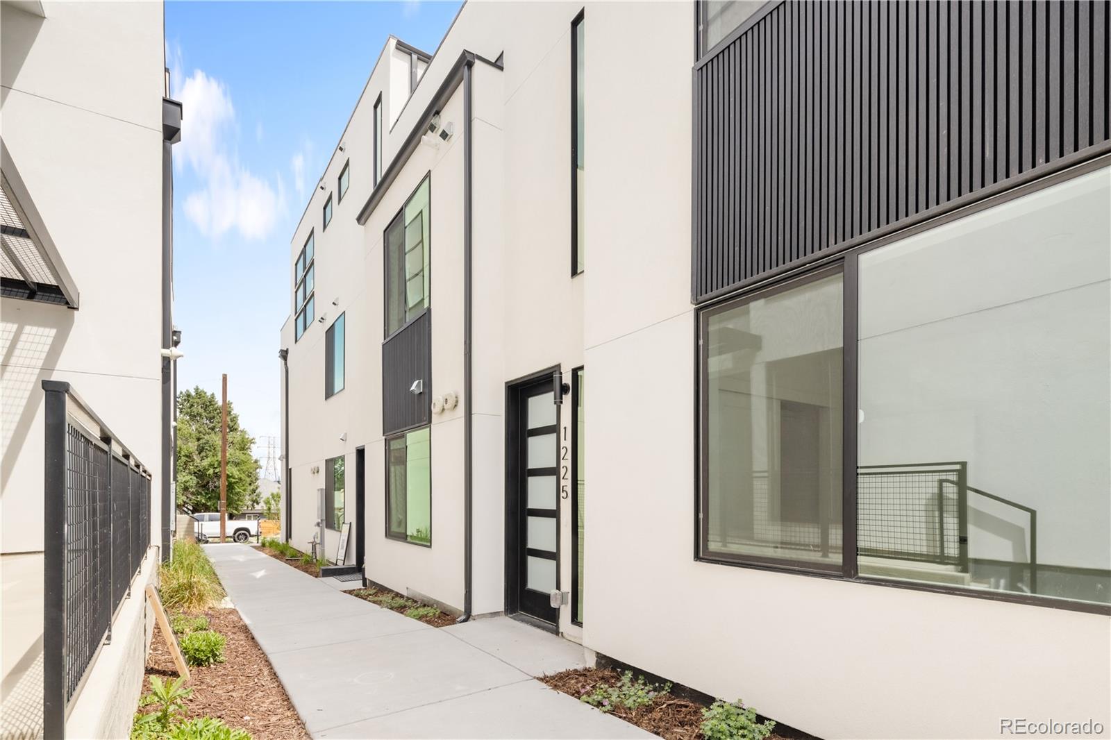 1223 Newton Street Denver CO 80204