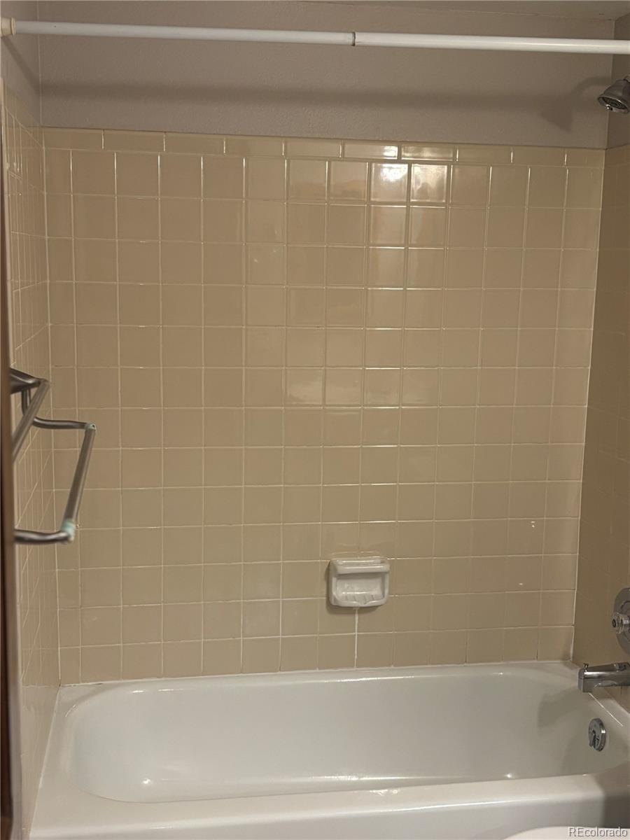 826 S Vance Street Lakewood CO 80226