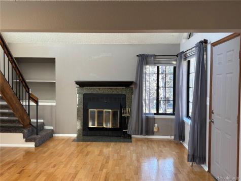 826 S Vance Street Lakewood CO 80226