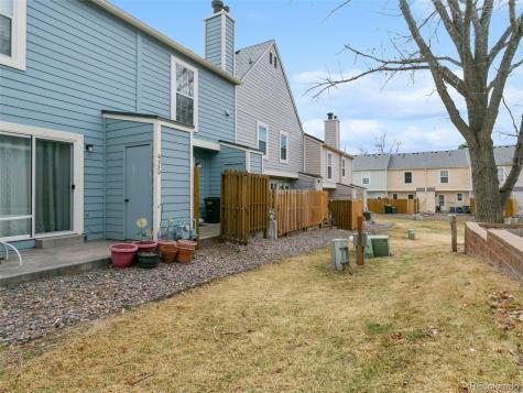 6732 S Independence Street Littleton CO 80128
