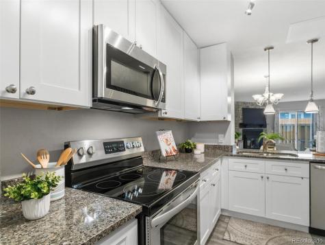 6732 S Independence Street Littleton CO 80128