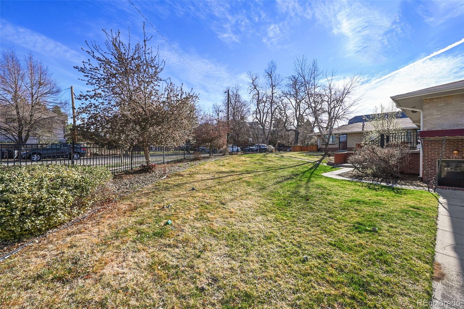 3286 W Fairview Place Denver CO 80211