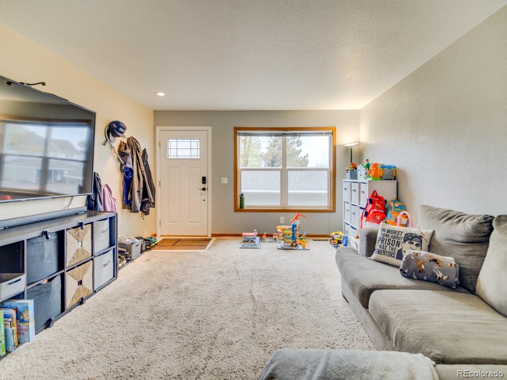 2108 Oakcrest Circle Castle Rock CO 80104