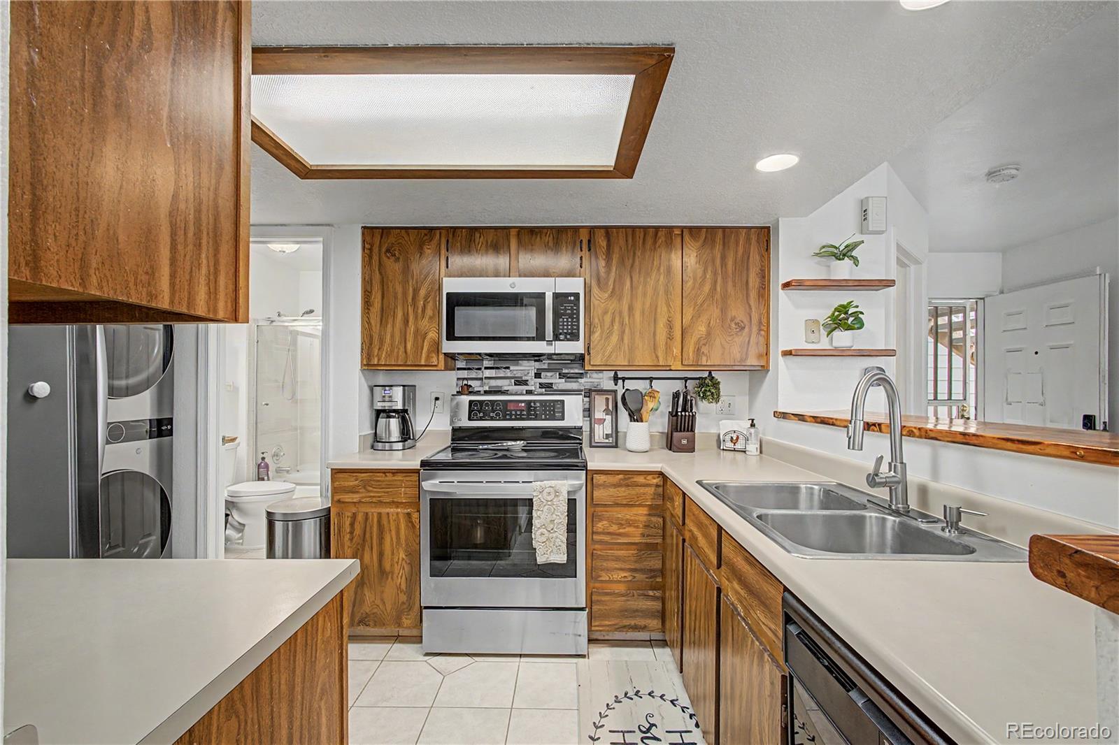 868 S Reed Court Lakewood CO 80226