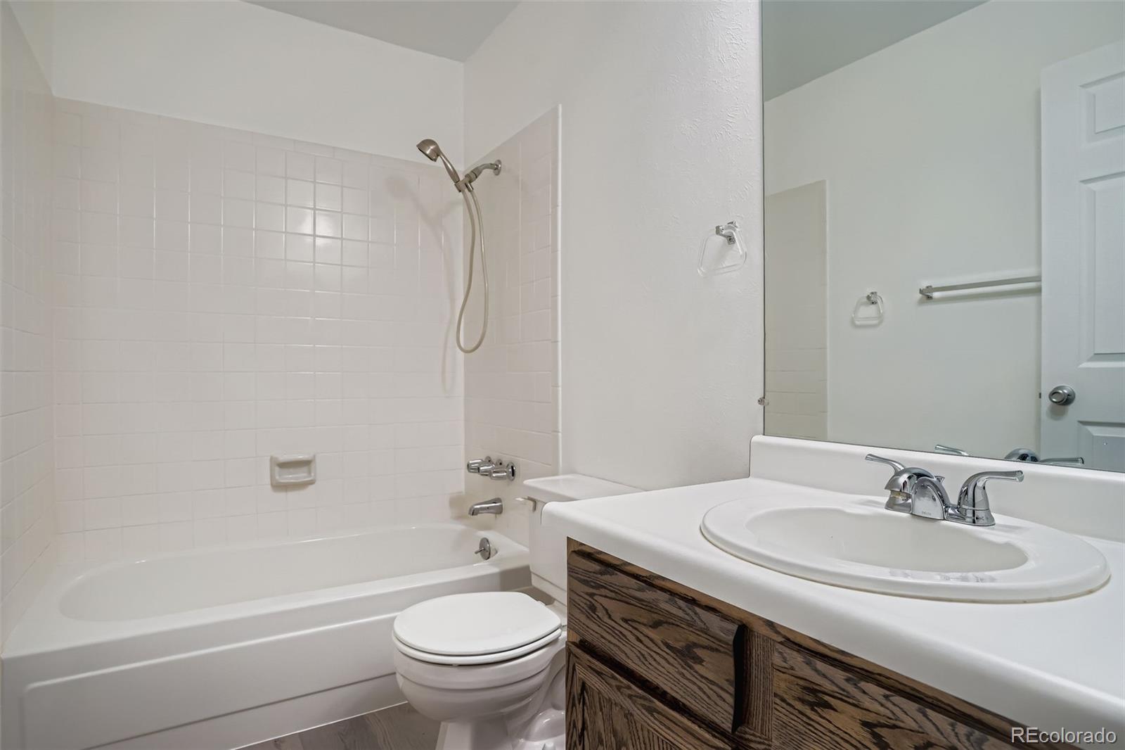 2052 S Worchester Way Aurora CO 80014