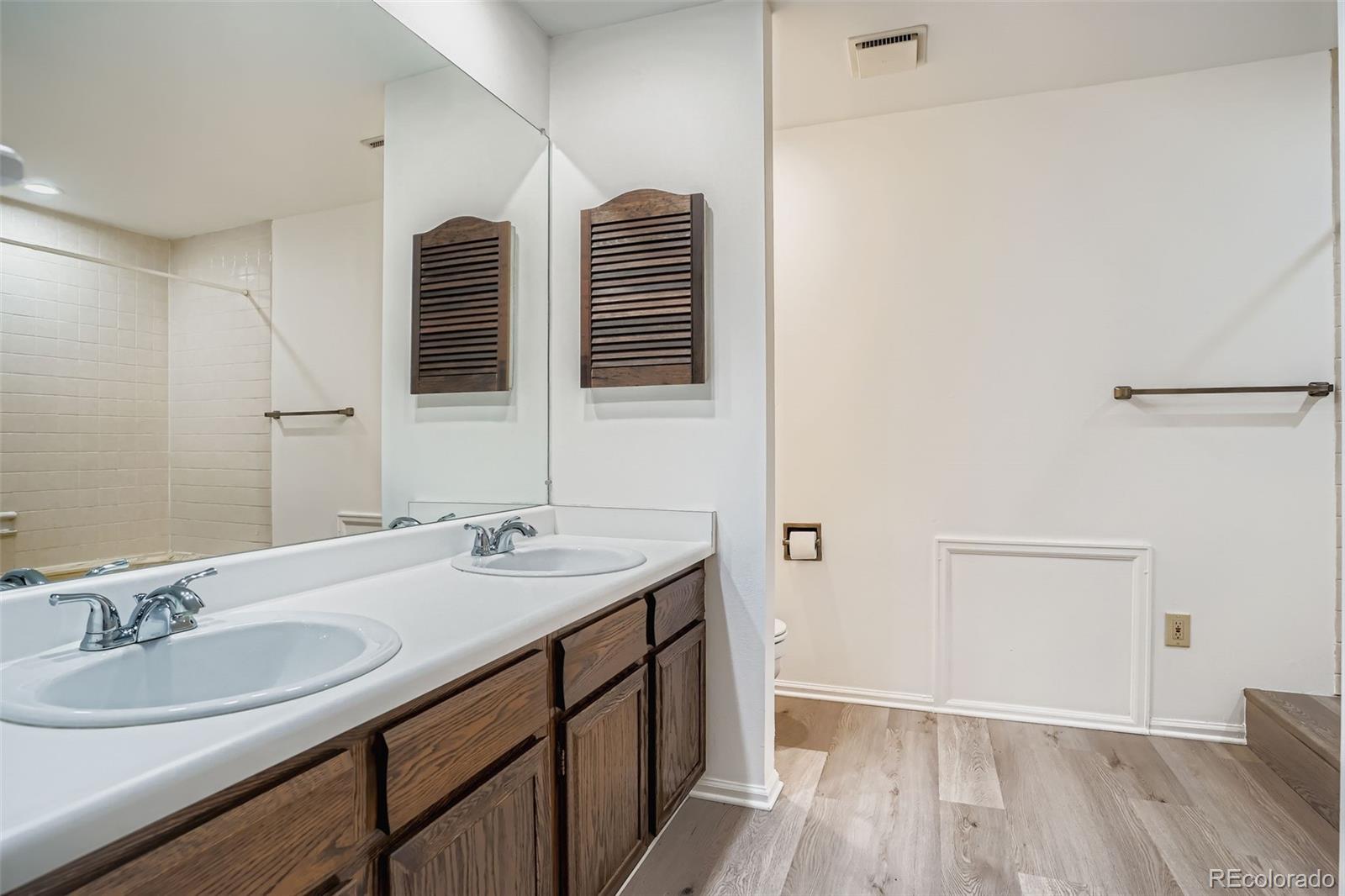 2052 S Worchester Way Aurora CO 80014