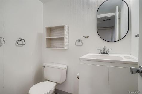 2052 S Worchester Way Aurora CO 80014