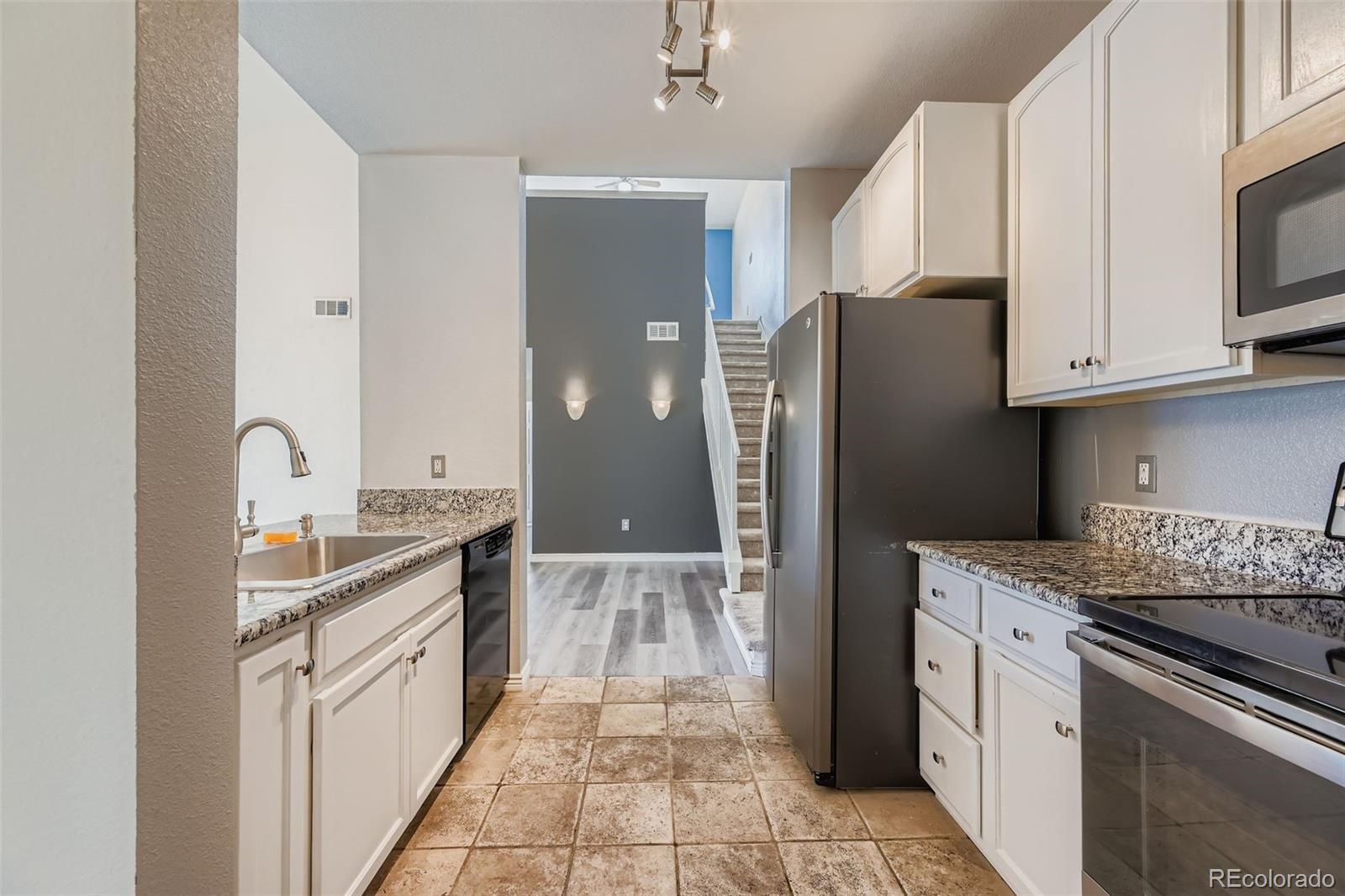 3872 S Dallas Street Aurora CO 80014