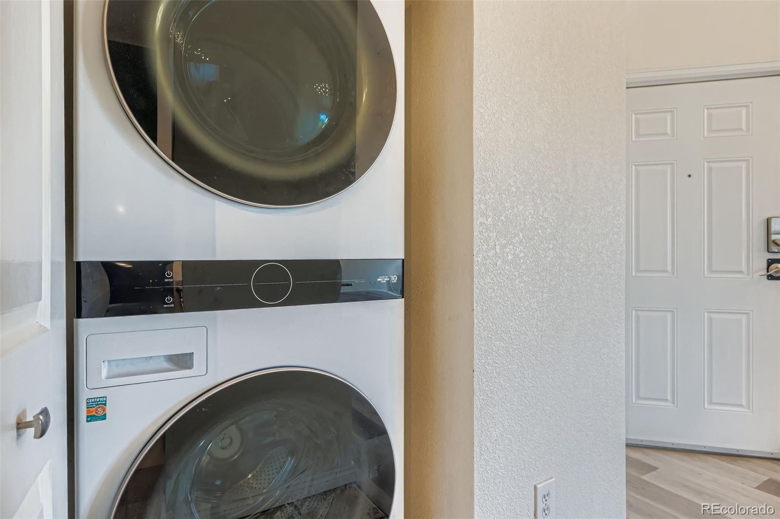 3872 S Dallas Street Aurora CO 80014