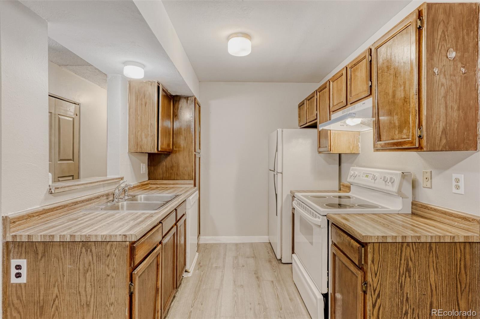 1074 S Dearborn Street Aurora CO 80012