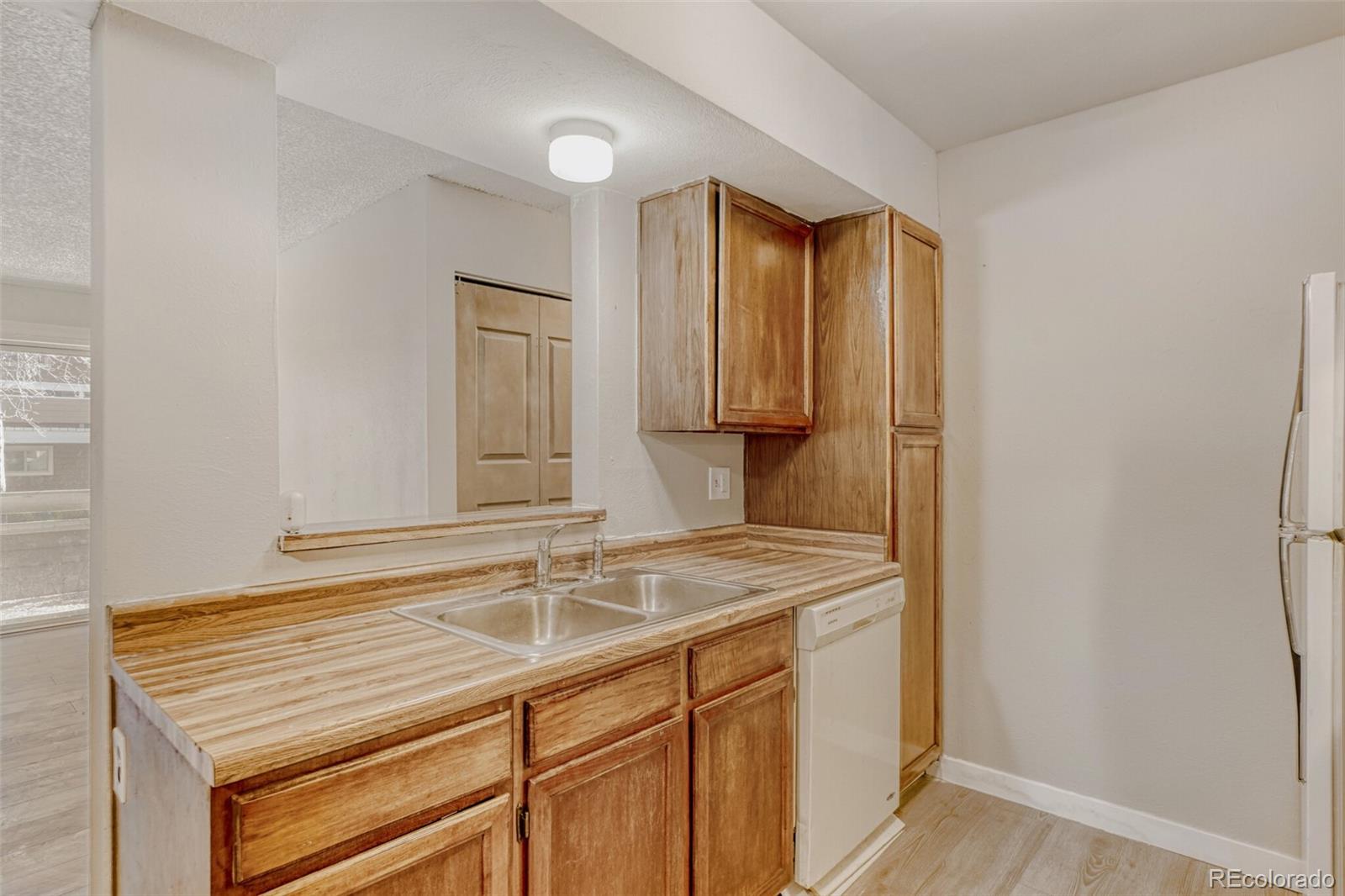 1074 S Dearborn Street Aurora CO 80012