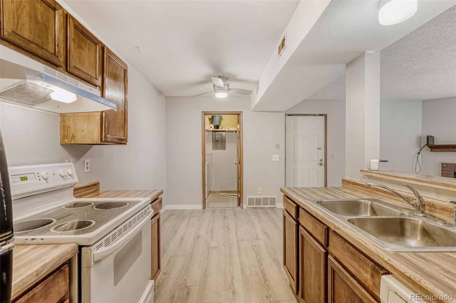 1074 S Dearborn Street Aurora CO 80012