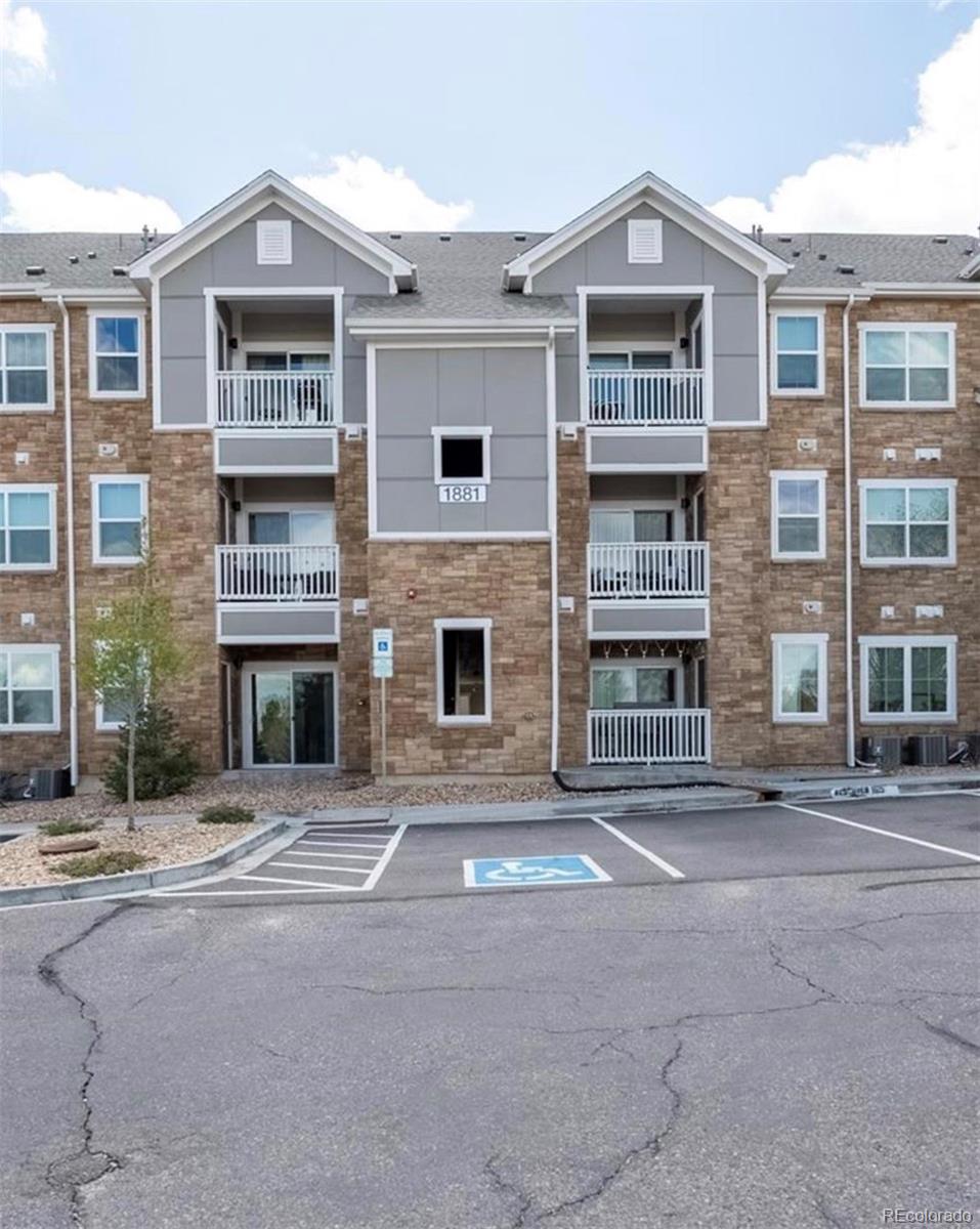 1881 S Dunkirk Street Aurora CO 80017