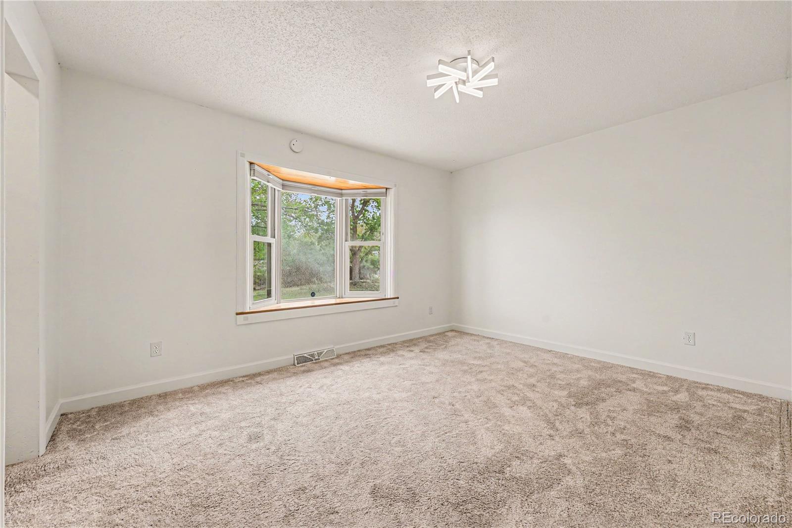 1832 S Lee Street Lakewood CO 80232