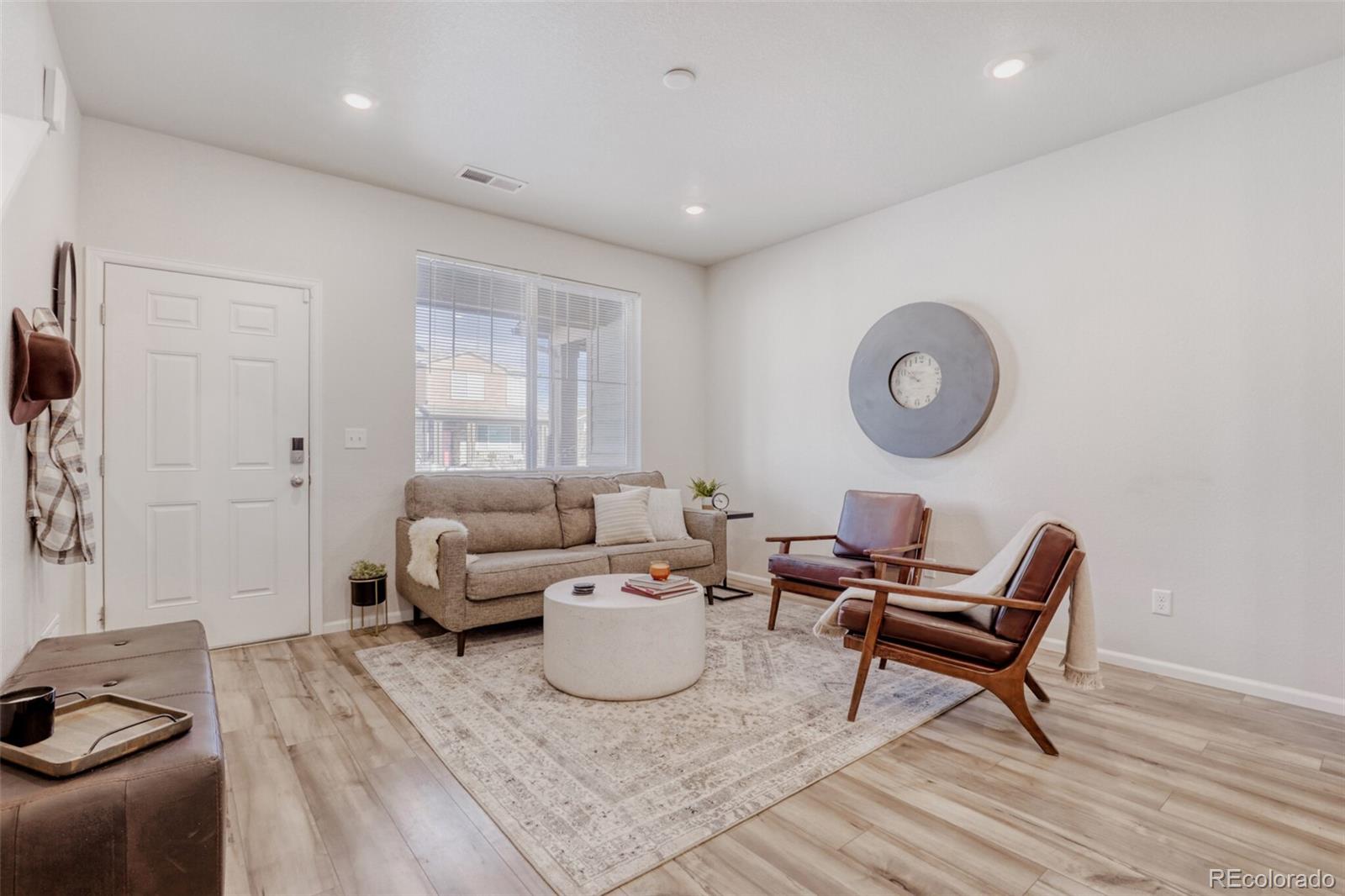 6089 N Liverpool Street Aurora CO 80019