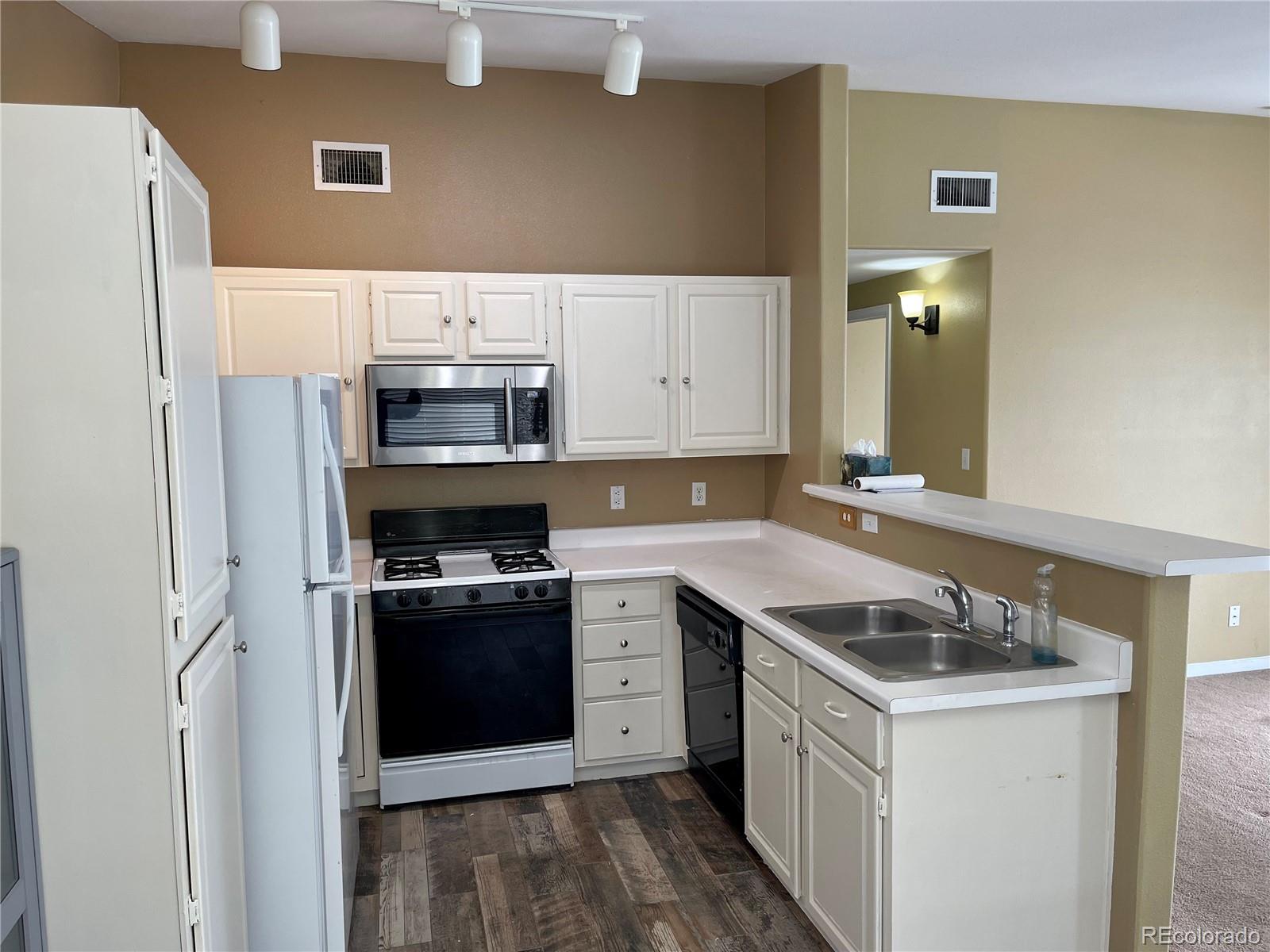 8304 Pebble Creek Way Highlands Ranch CO 80126