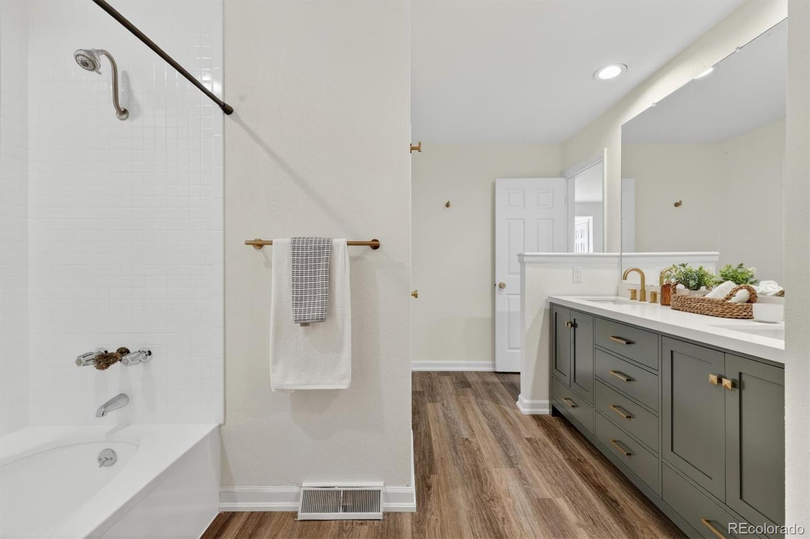 13611 E Evans Avenue Aurora CO 80014