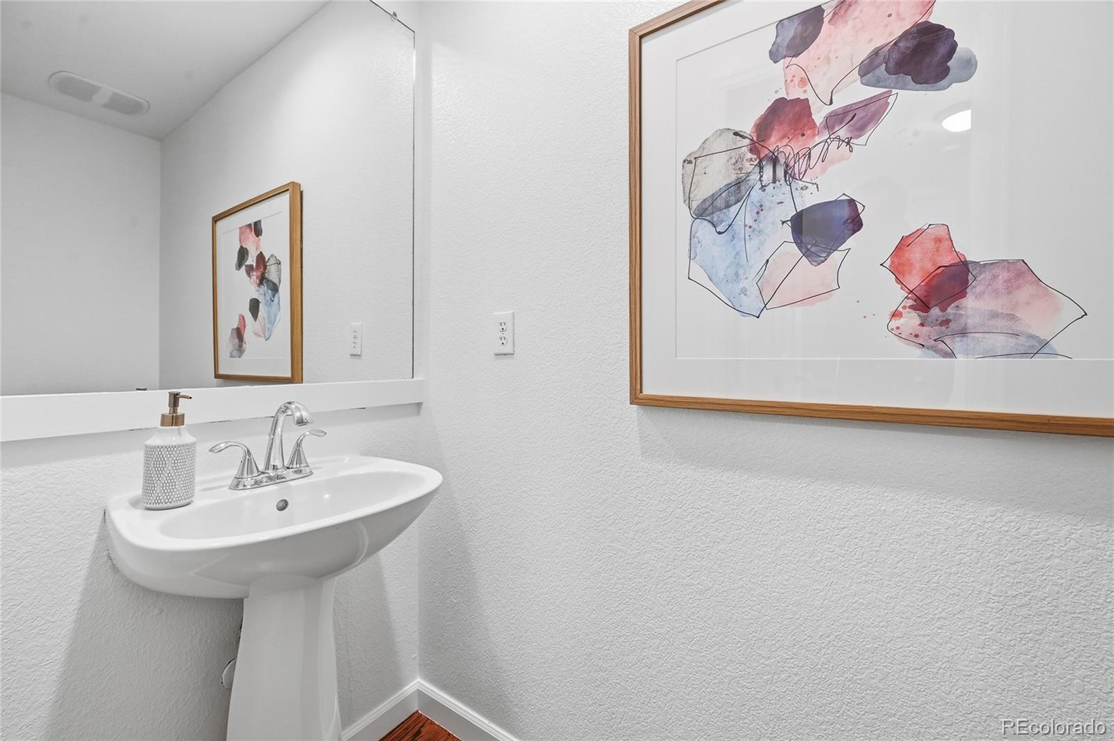 8727 E 29th Place Denver CO 80238