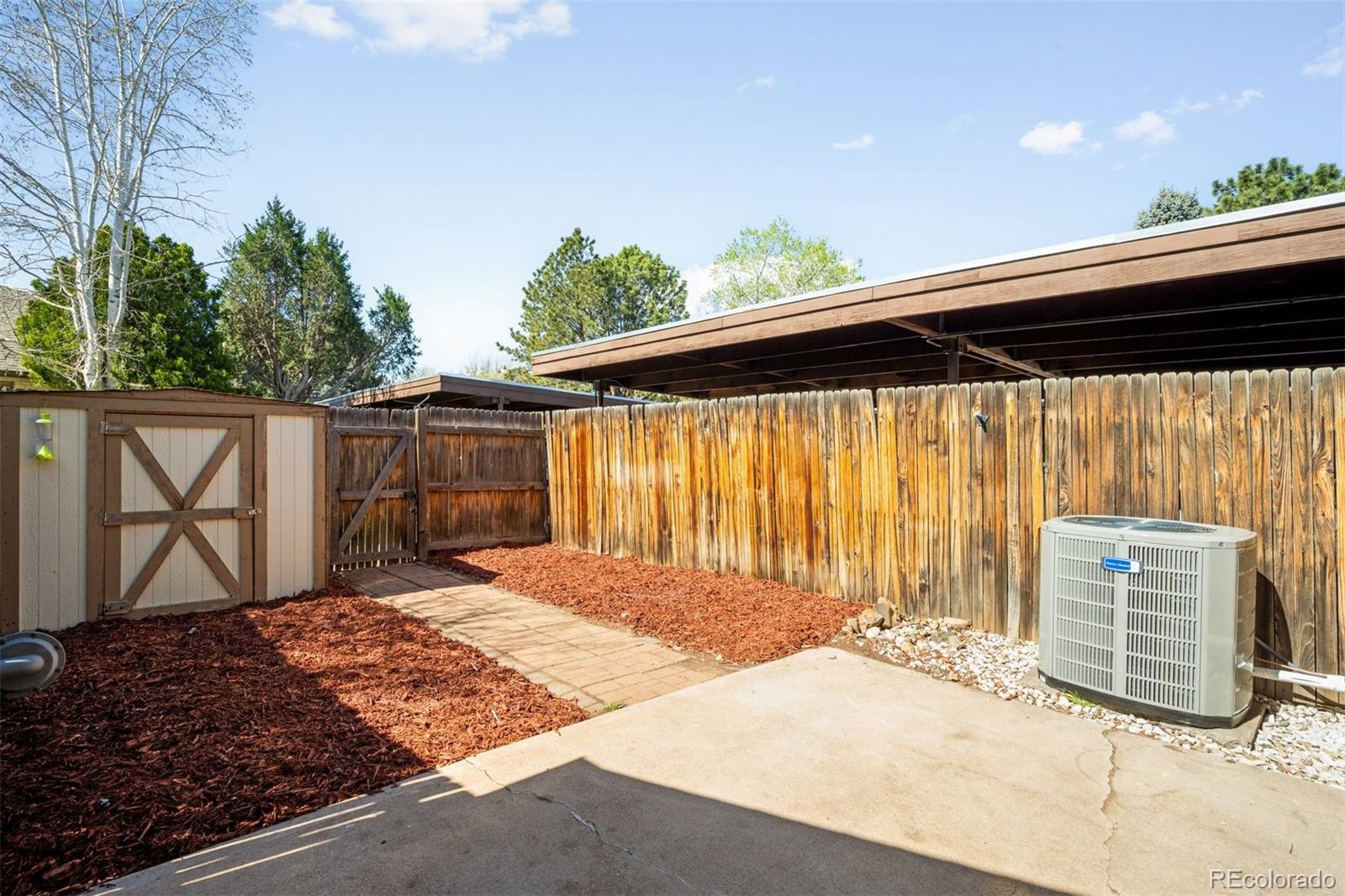 4523 W Ponds Circle Littleton CO 80123