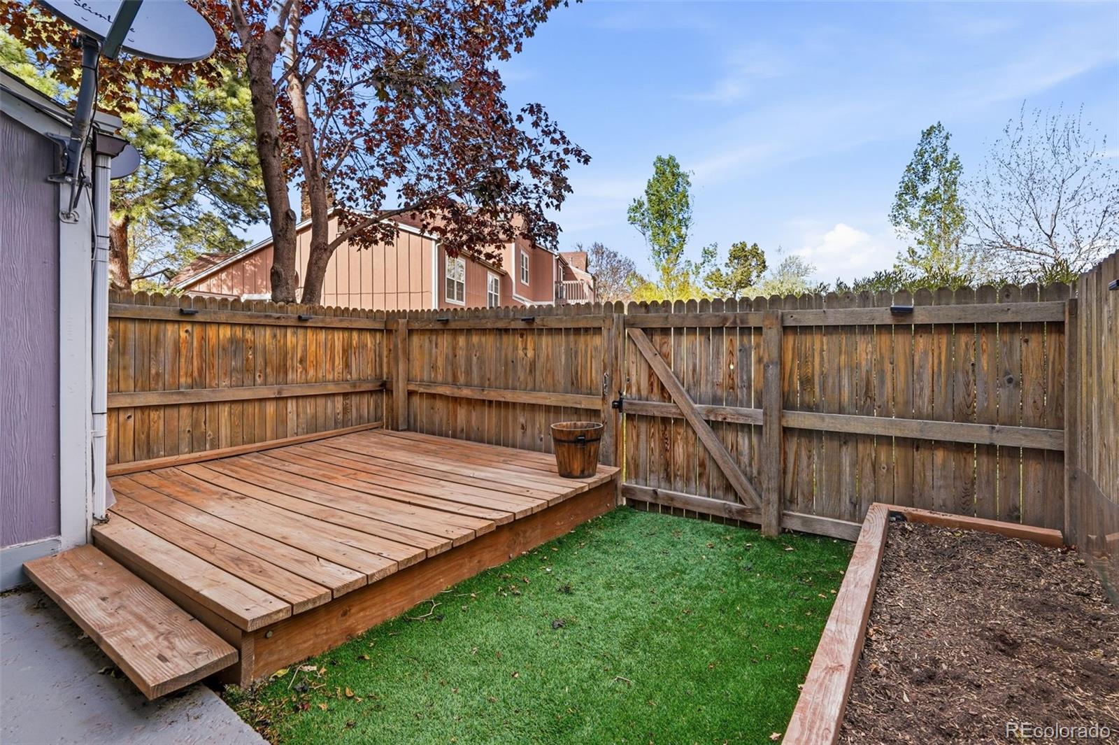1218 S Flower Circle Lakewood CO 80232