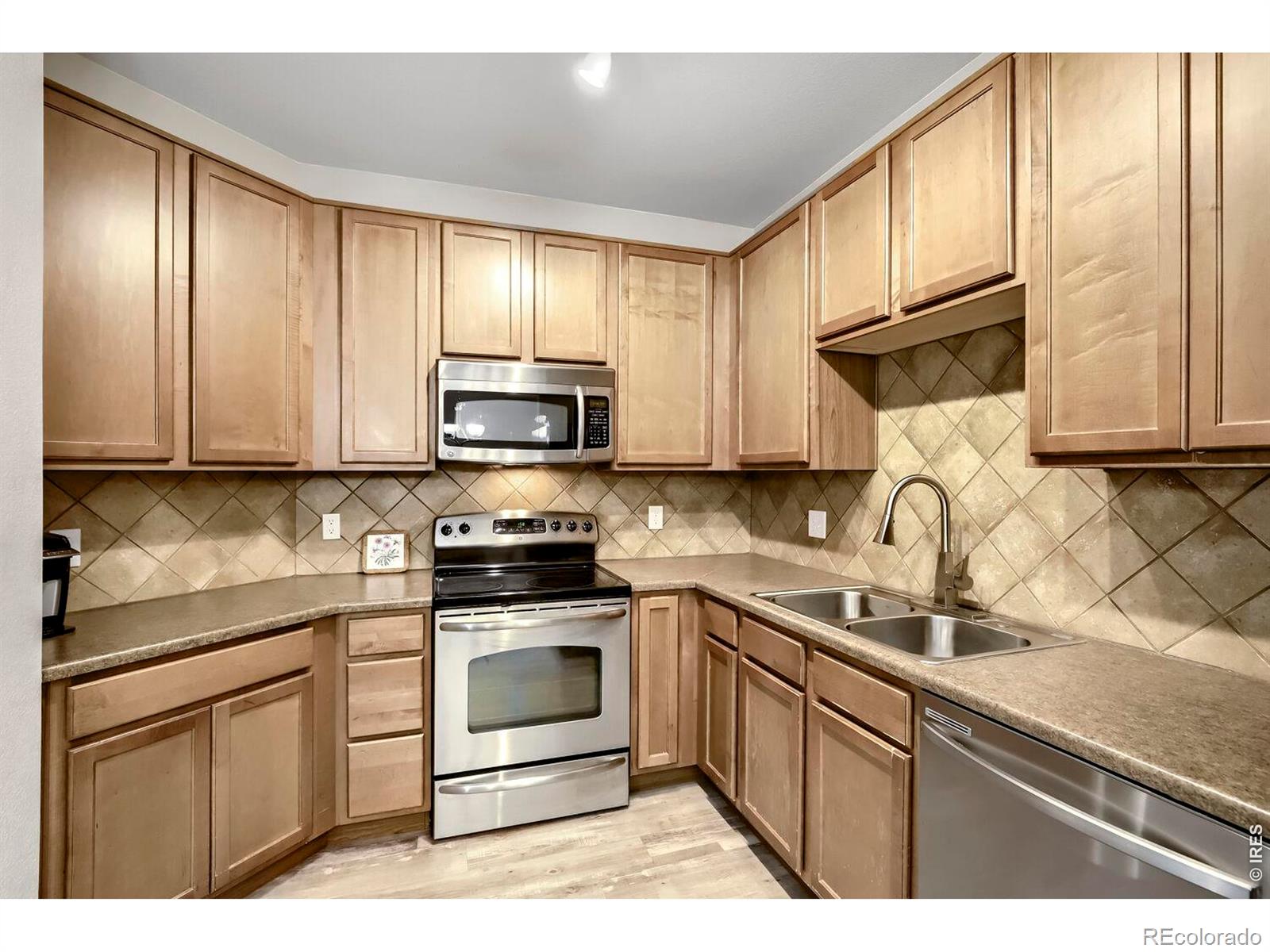 804 Summer Hawk Drive Longmont CO 80504