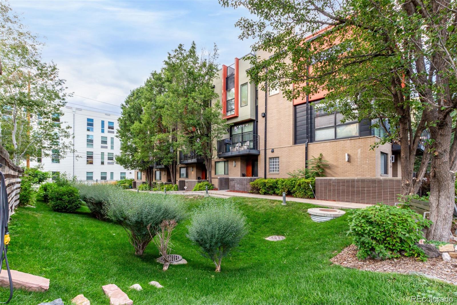 2347 Glenarm Place Denver CO 80205