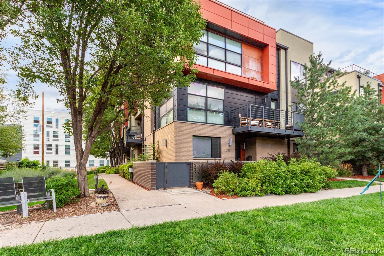 2347 Glenarm Place Denver CO 80205
