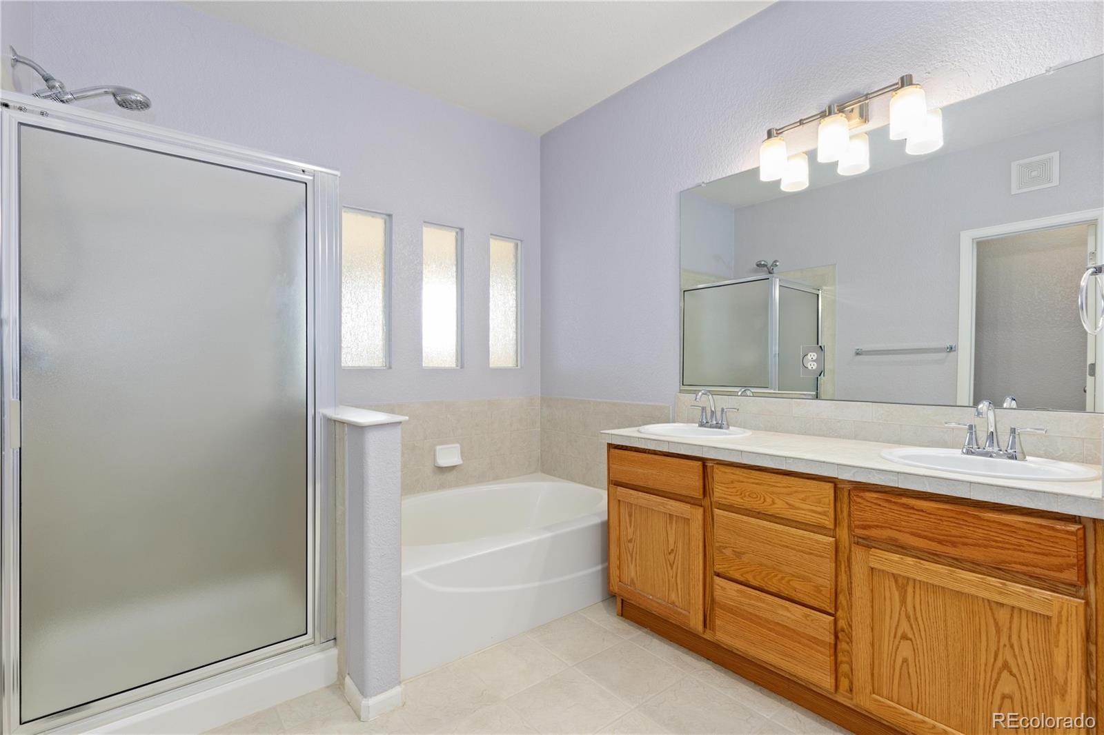 6701 S Versailles Way Aurora CO 80016