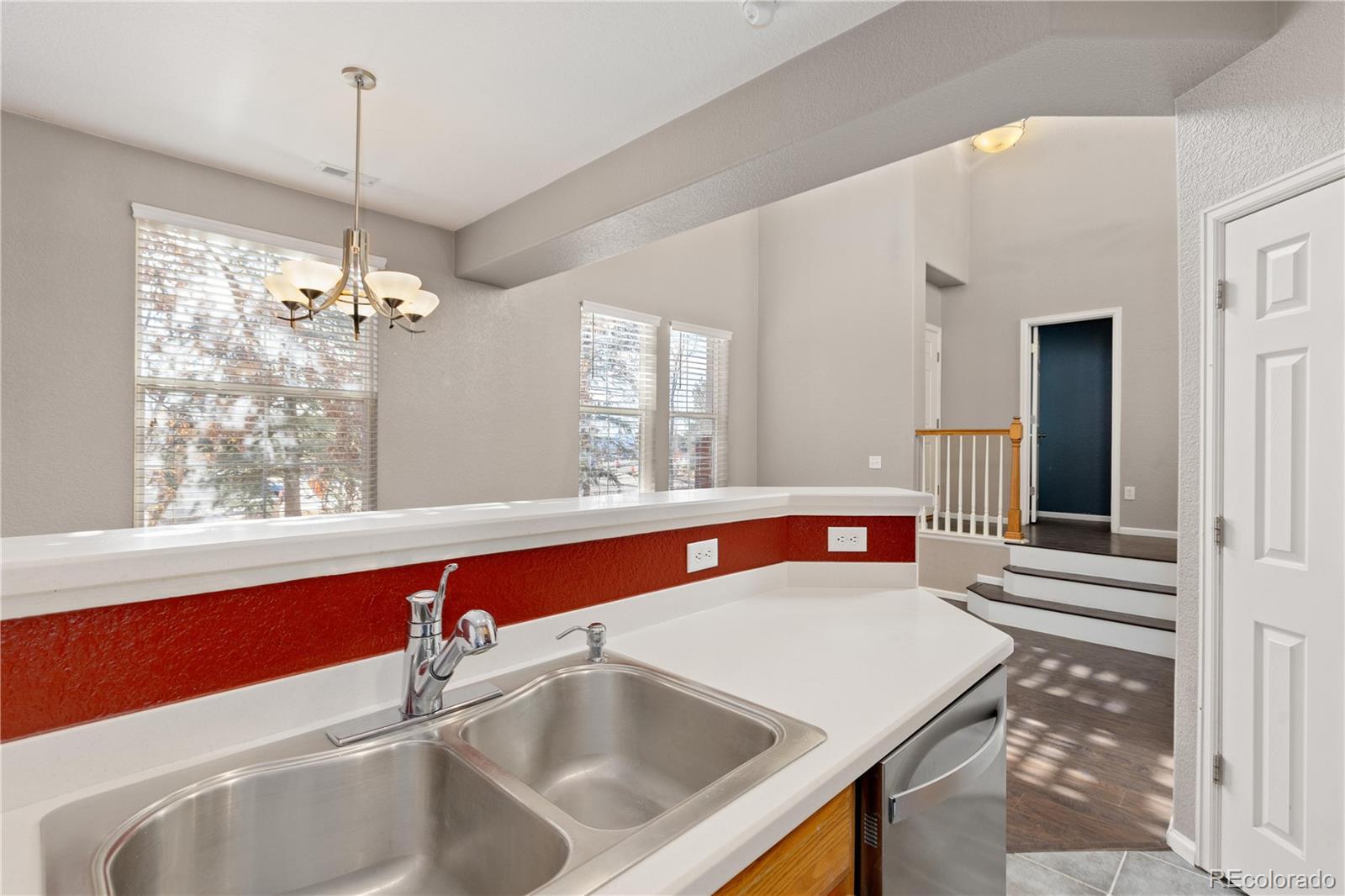 6701 S Versailles Way Aurora CO 80016
