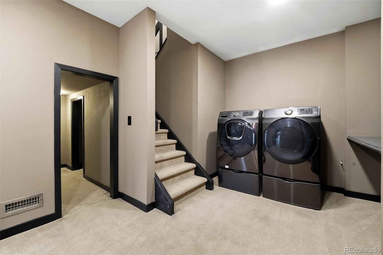 27 Beacon Hill Lane Greenwood Village CO 80111