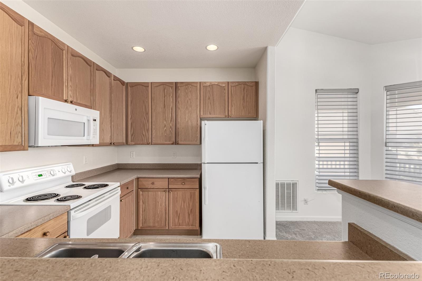 8456 S Hoyt Way Littleton CO 80128