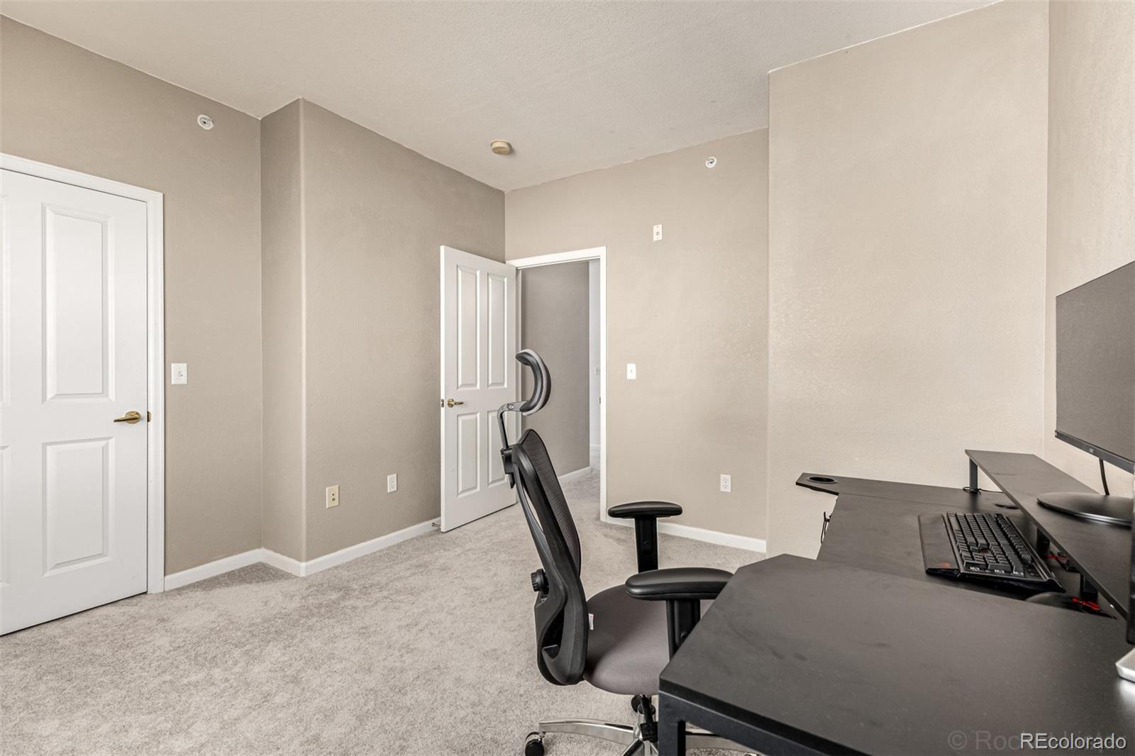 8456 S Hoyt Way Littleton CO 80128