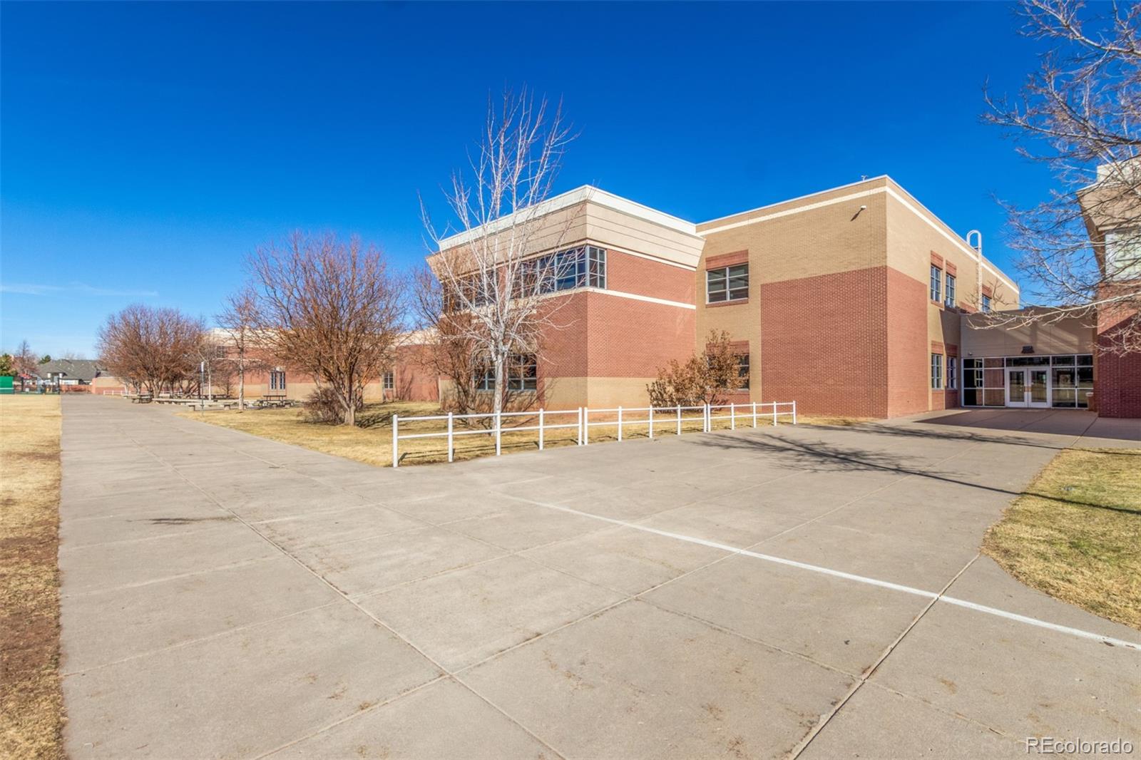 8456 S Hoyt Way Littleton CO 80128